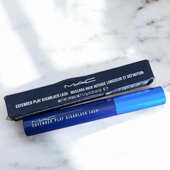 MAC Cosmetics NEW Extended Play Gigablack Lash Mascara - Picture 2 of 7